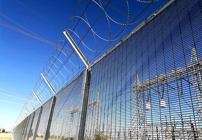 Airport Fence3