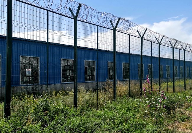 Airport Fence4