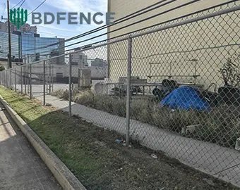 How to Choose Chain Link Fence Supplier for Large Scale Industrial Projects