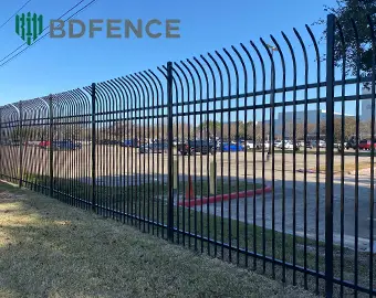 5,200-Panel Steel Tubular Fence Project for a UAE Commercial Development