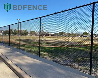 Chain Link Fence Mesh Size Guide: 1″, 1-1/2″ or 2″ Mesh?
