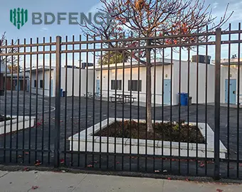 How Long Does a Galvanized Steel Tubular Fence Last Outdoors?