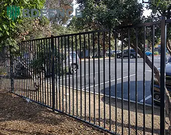 How to Calculate Steel Fence Panels, Posts and Gates for a Project